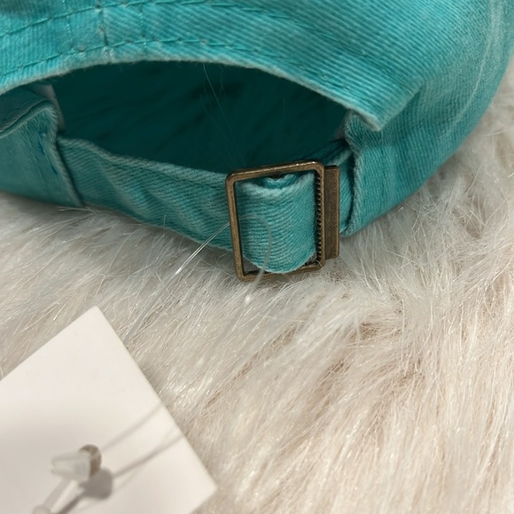 Baseball cap - Picture 7 of 7